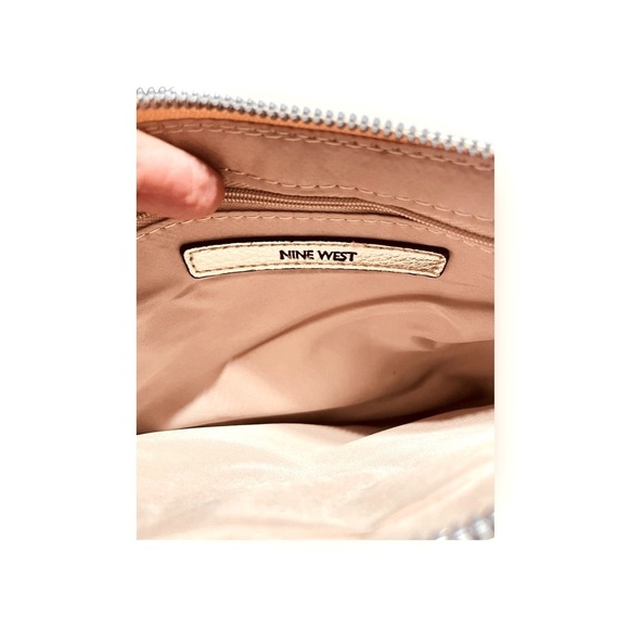Nine West Metallic Gold Crossbody adjustable Strap bag/ Purse, party wedding - Picture 8 of 11